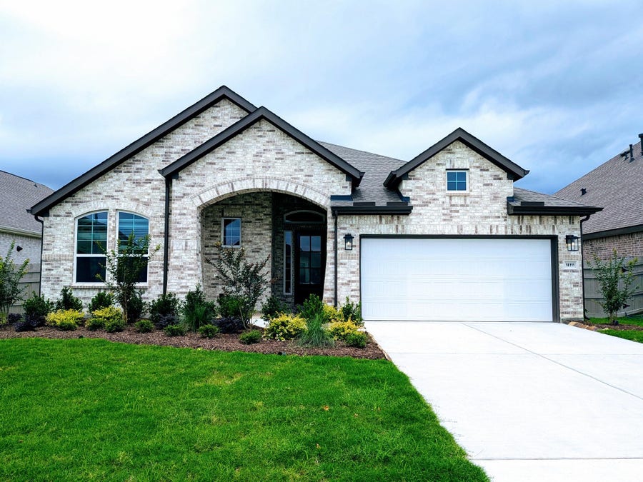 Property photo for 18111 Scarlett Hummingbird Court, Conroe, TX