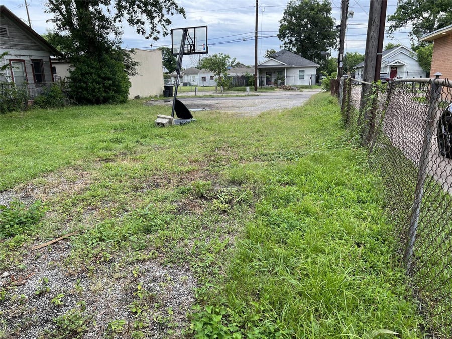 Property photo for 4416 Lyons Avenue, Houston, TX