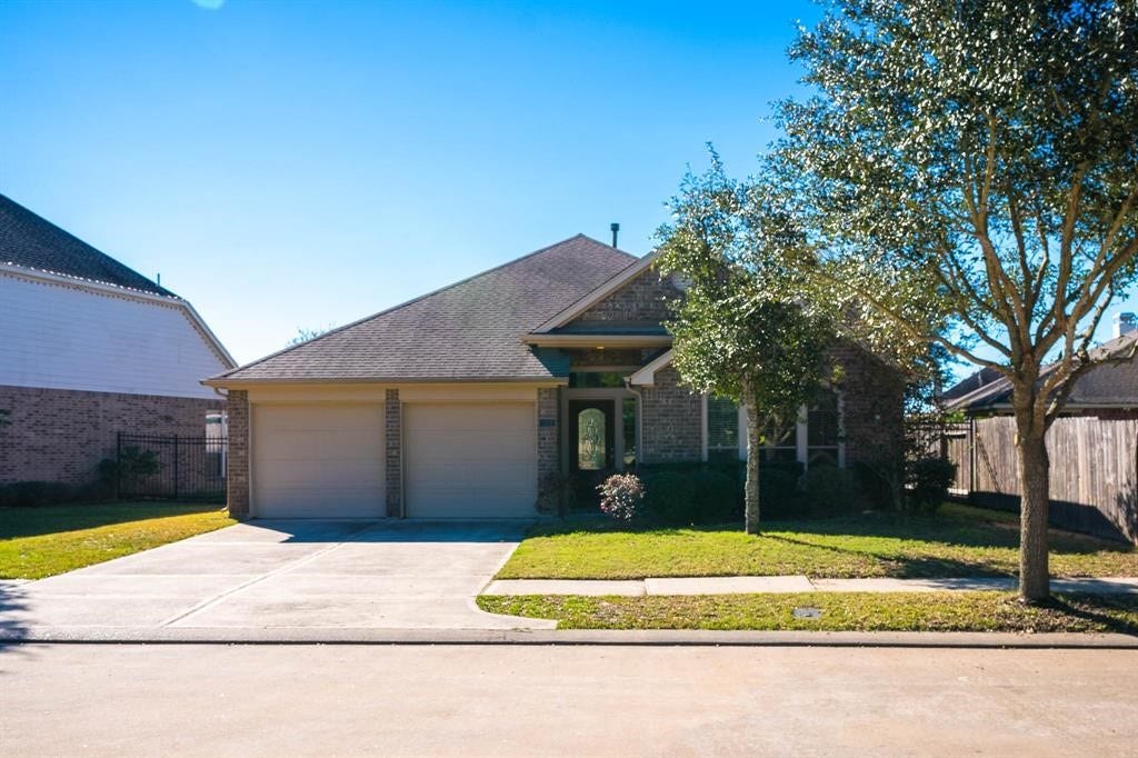 11015 Brighton Gardens Drive, Richmond, TX 77406