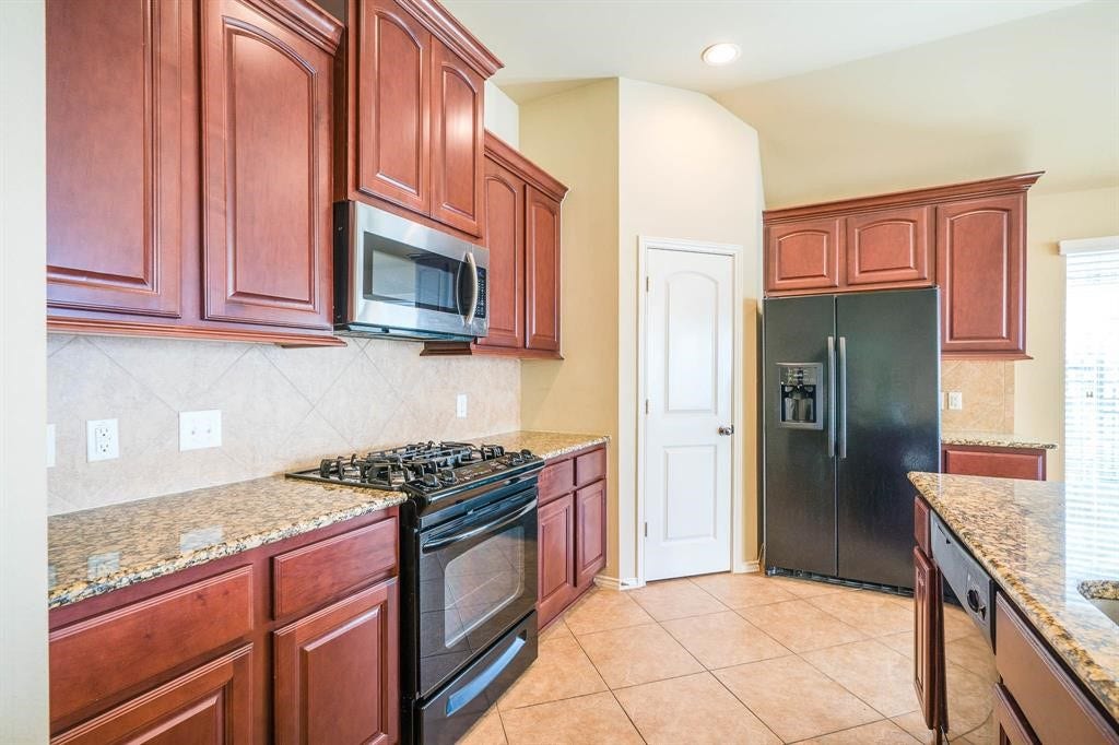 11015 Brighton Gardens Drive, Richmond, TX 77406