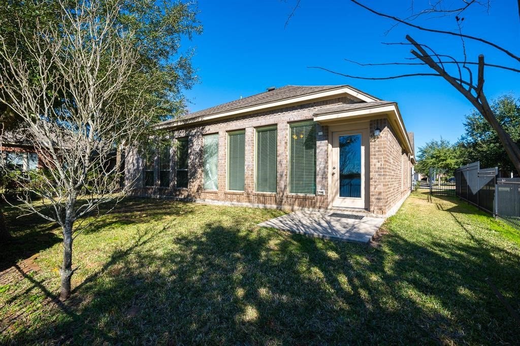11015 Brighton Gardens Drive, Richmond, TX 77406