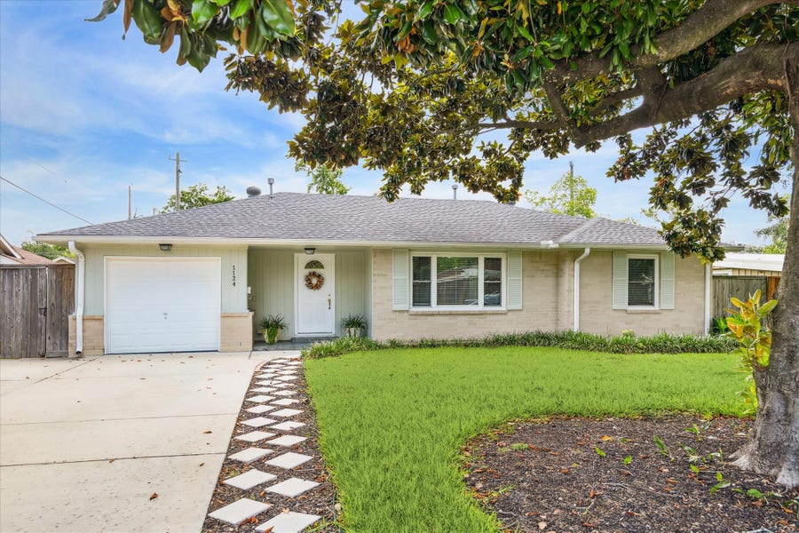 Property photo for 1124 Springrock Lane, Houston, TX