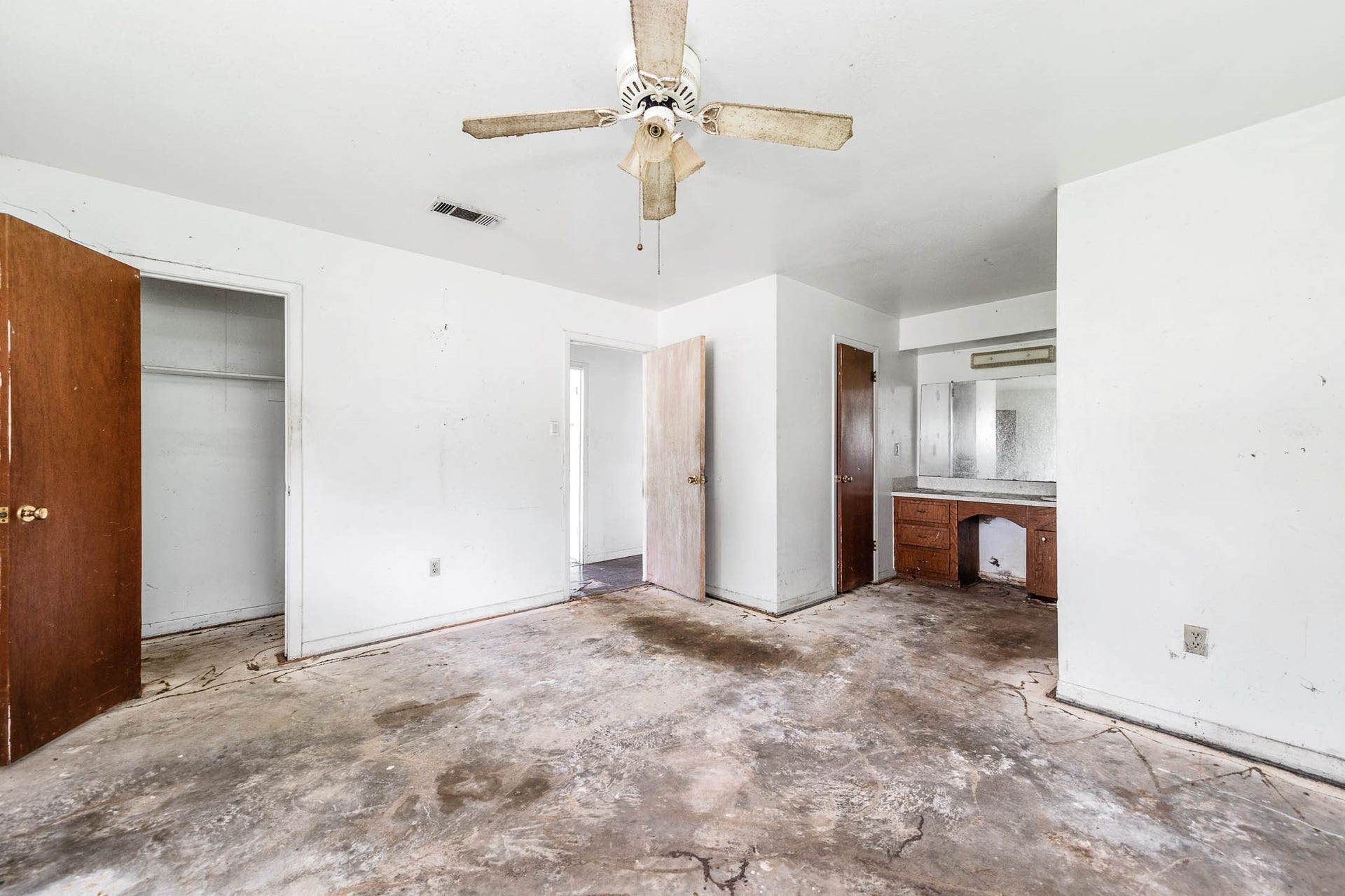2719 Fm 524, Sweeny, TX 77480