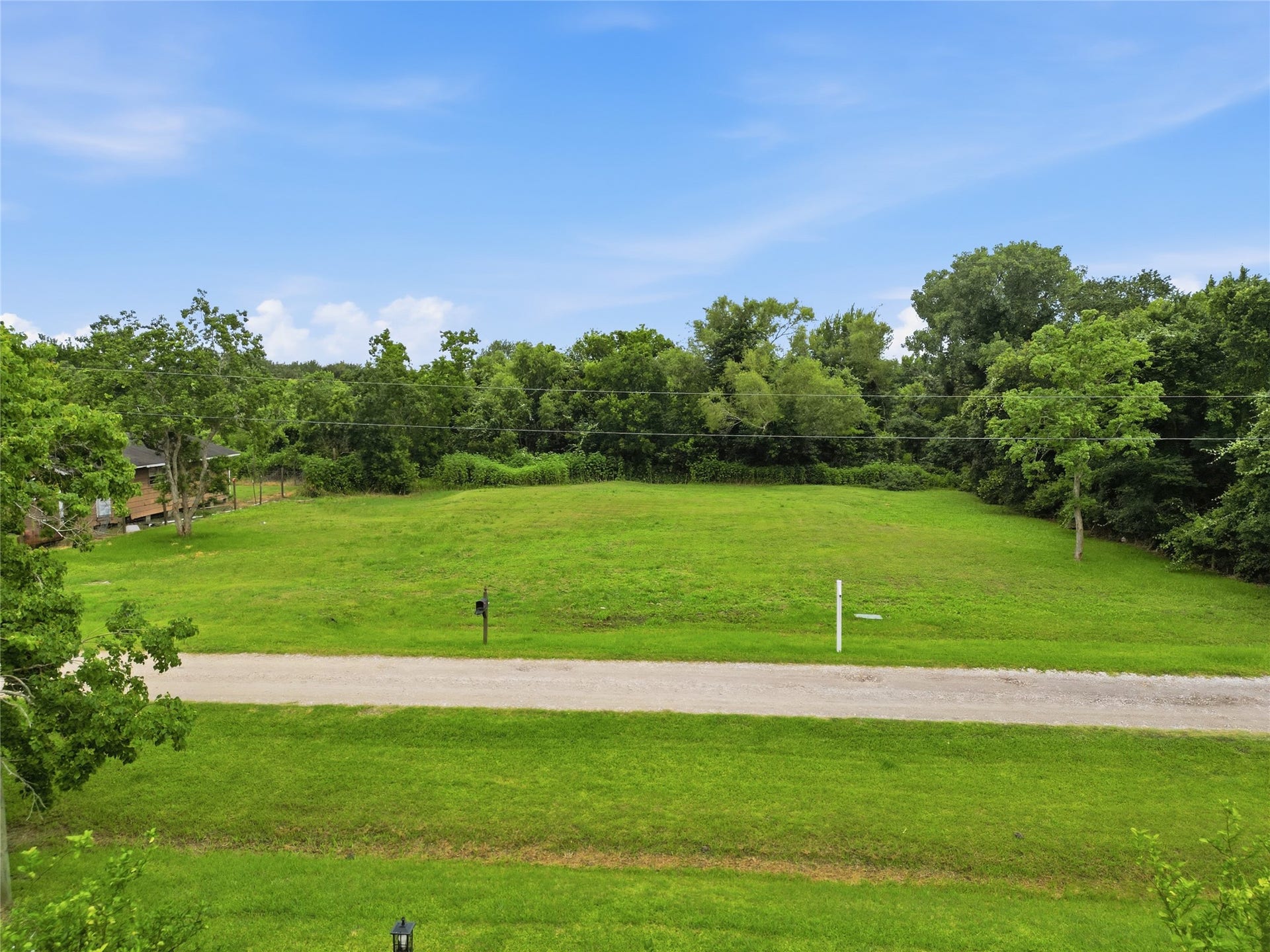 7117 Lewis Road, Hitchcock, TX 77563 7117 Lewis Road, Hitchcock, TX 77563