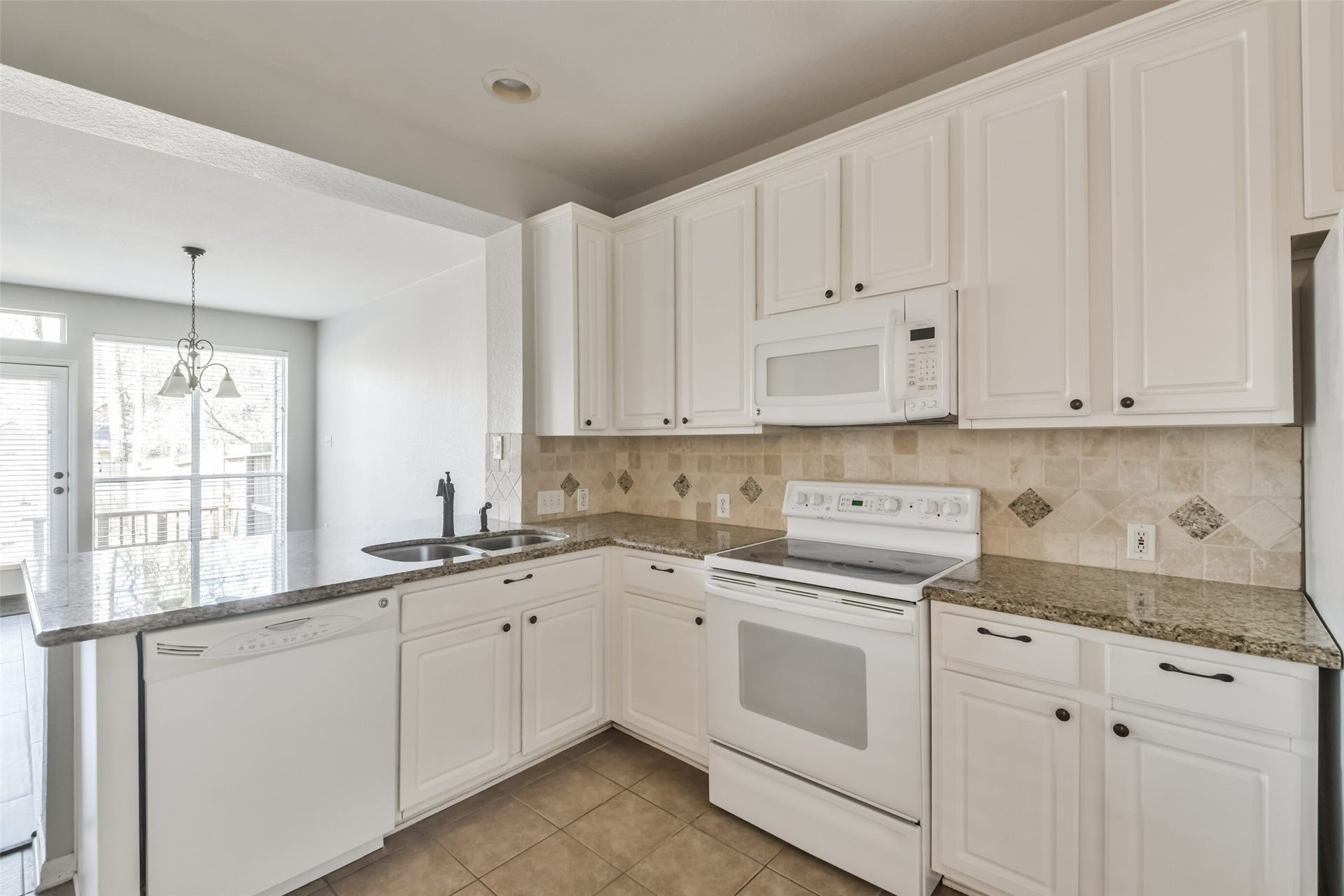 43 Alderon Woods Place, The Woodlands, TX 77382 43 Alderon Woods Place, The Woodlands, TX 77382