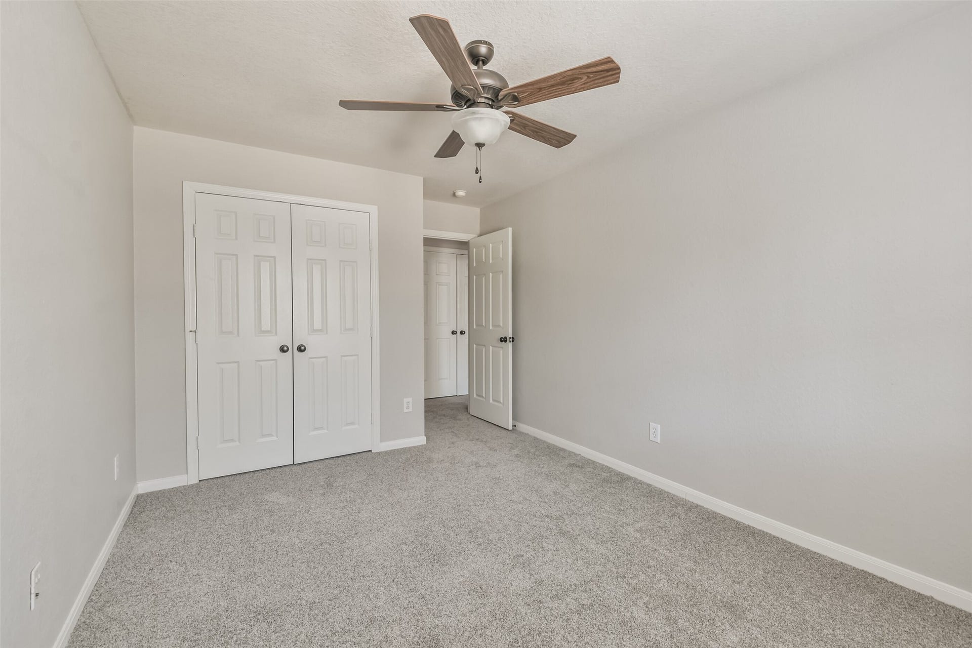 43 Alderon Woods Place, The Woodlands, TX 77382 43 Alderon Woods Place, The Woodlands, TX 77382