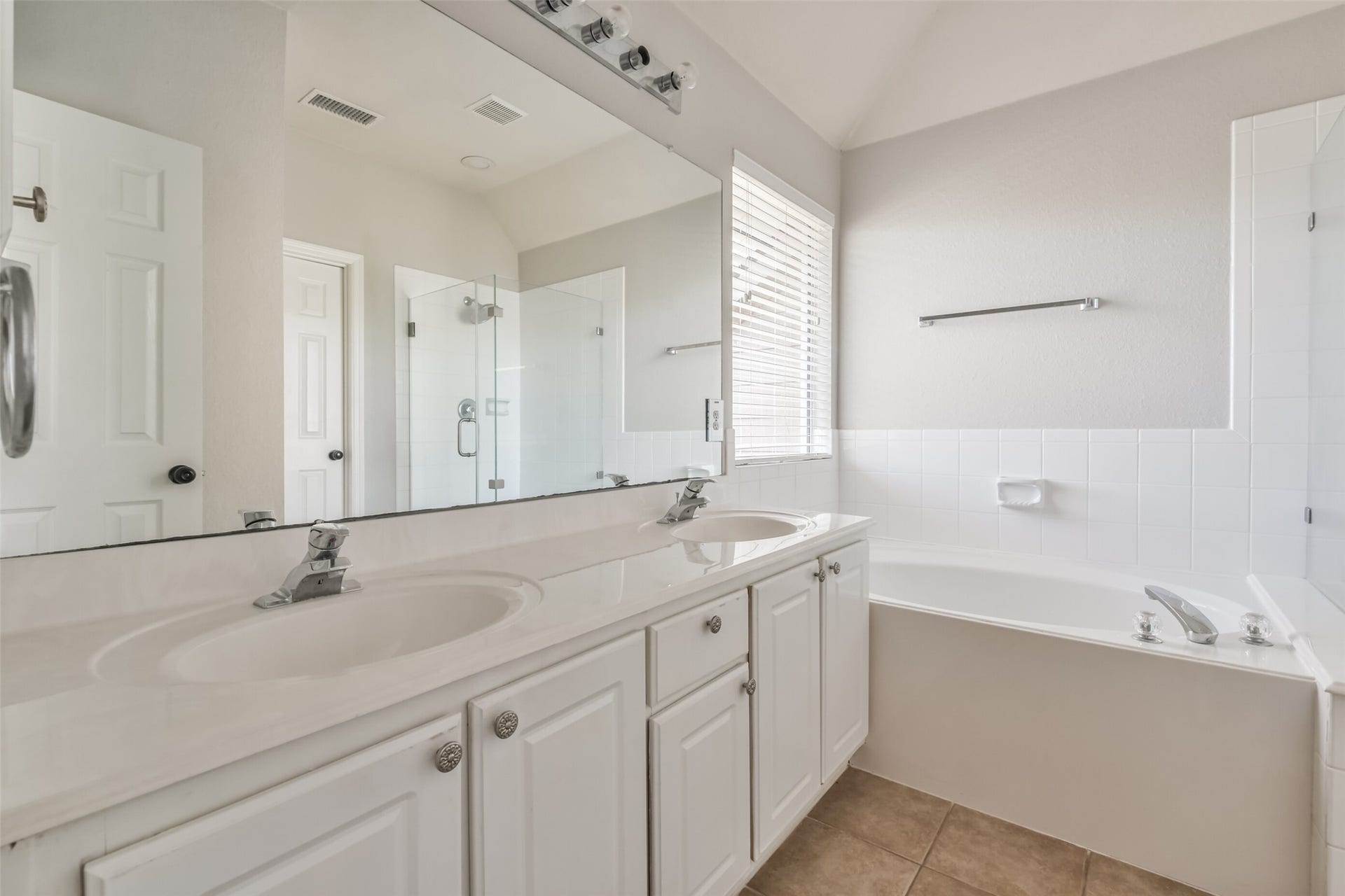 43 Alderon Woods Place, The Woodlands, TX 77382 43 Alderon Woods Place, The Woodlands, TX 77382