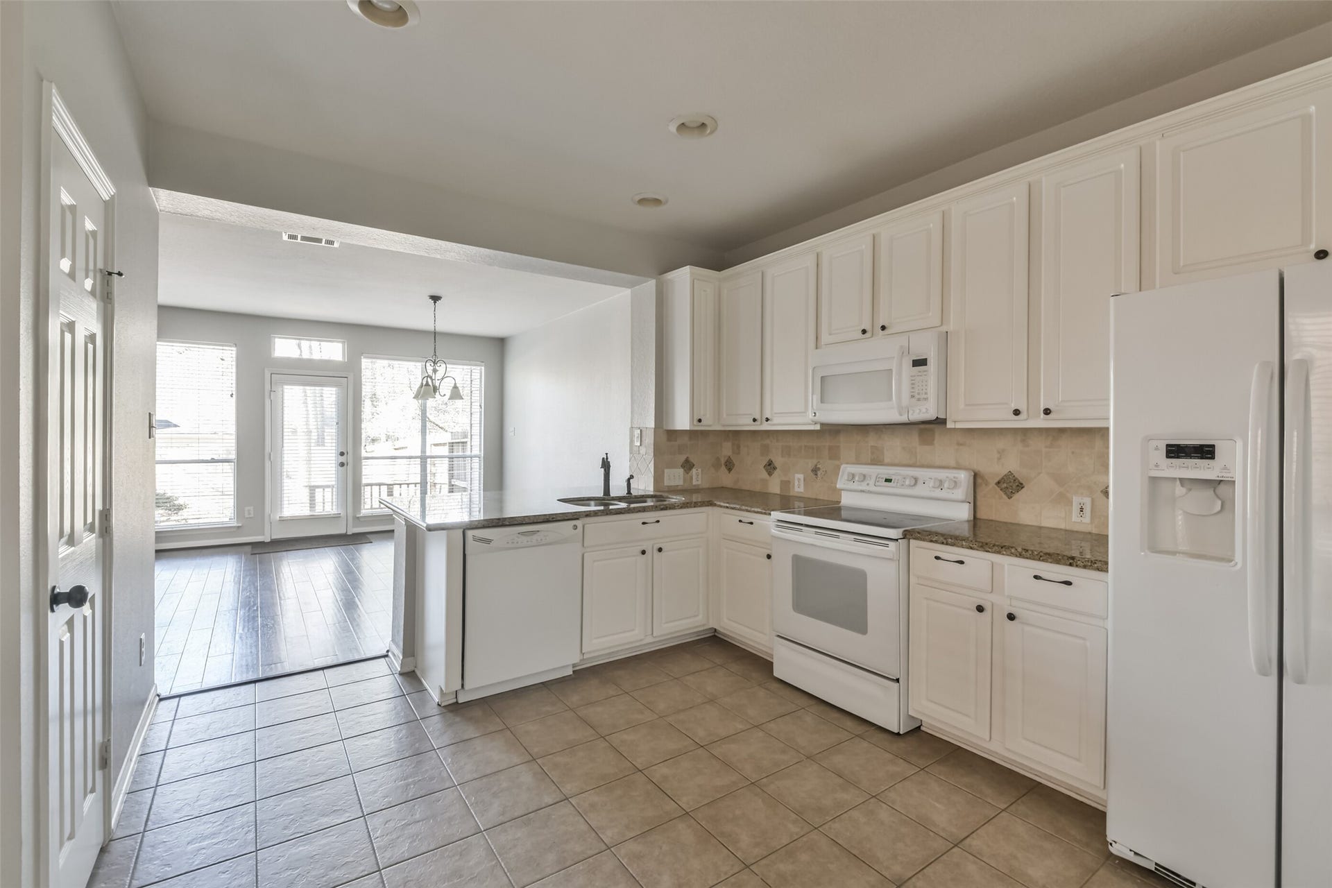 43 Alderon Woods Place, The Woodlands, TX 77382 43 Alderon Woods Place, The Woodlands, TX 77382