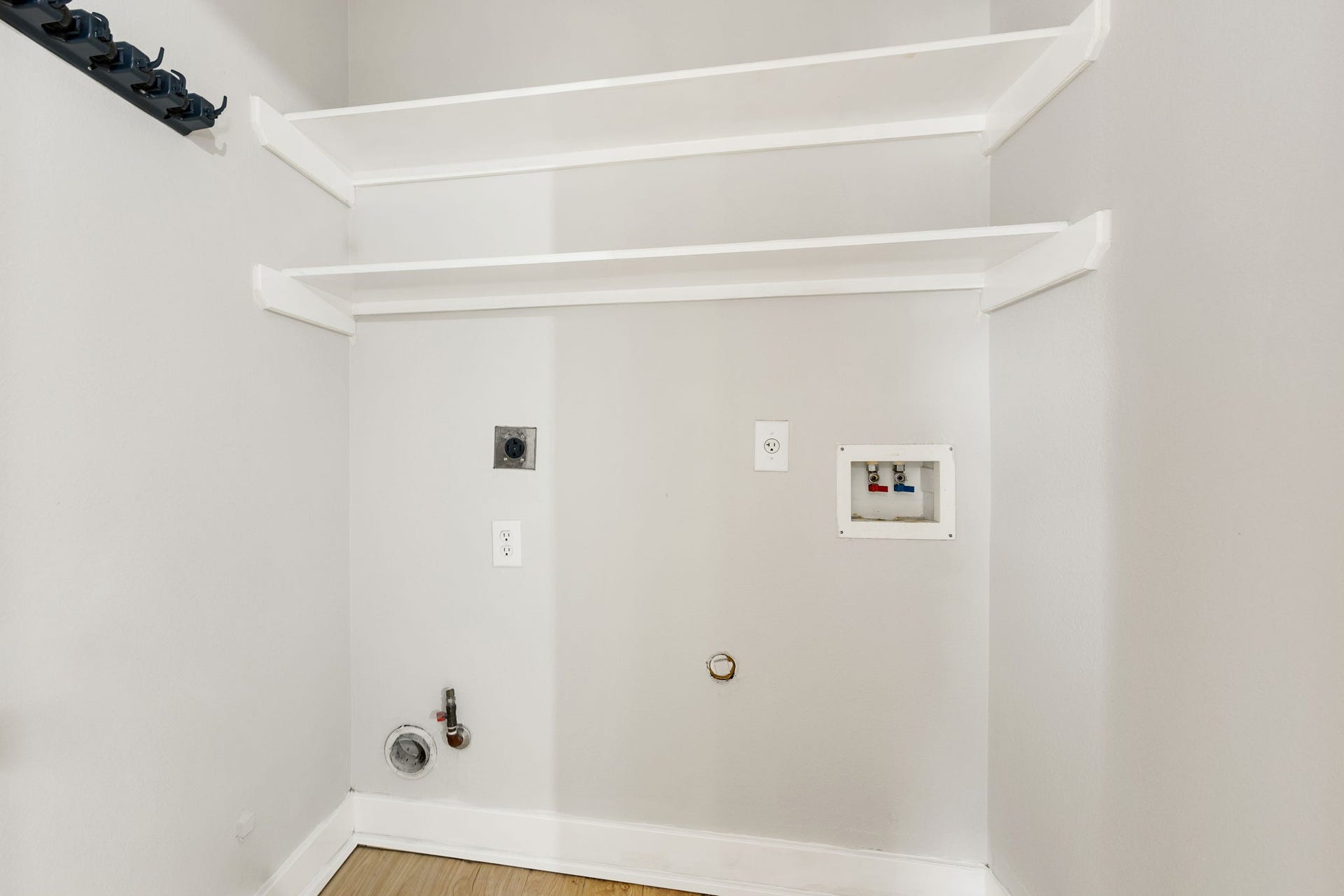 11728 Chanteloup Drive, Houston, TX 77047 11728 Chanteloup Drive, Houston, TX 77047