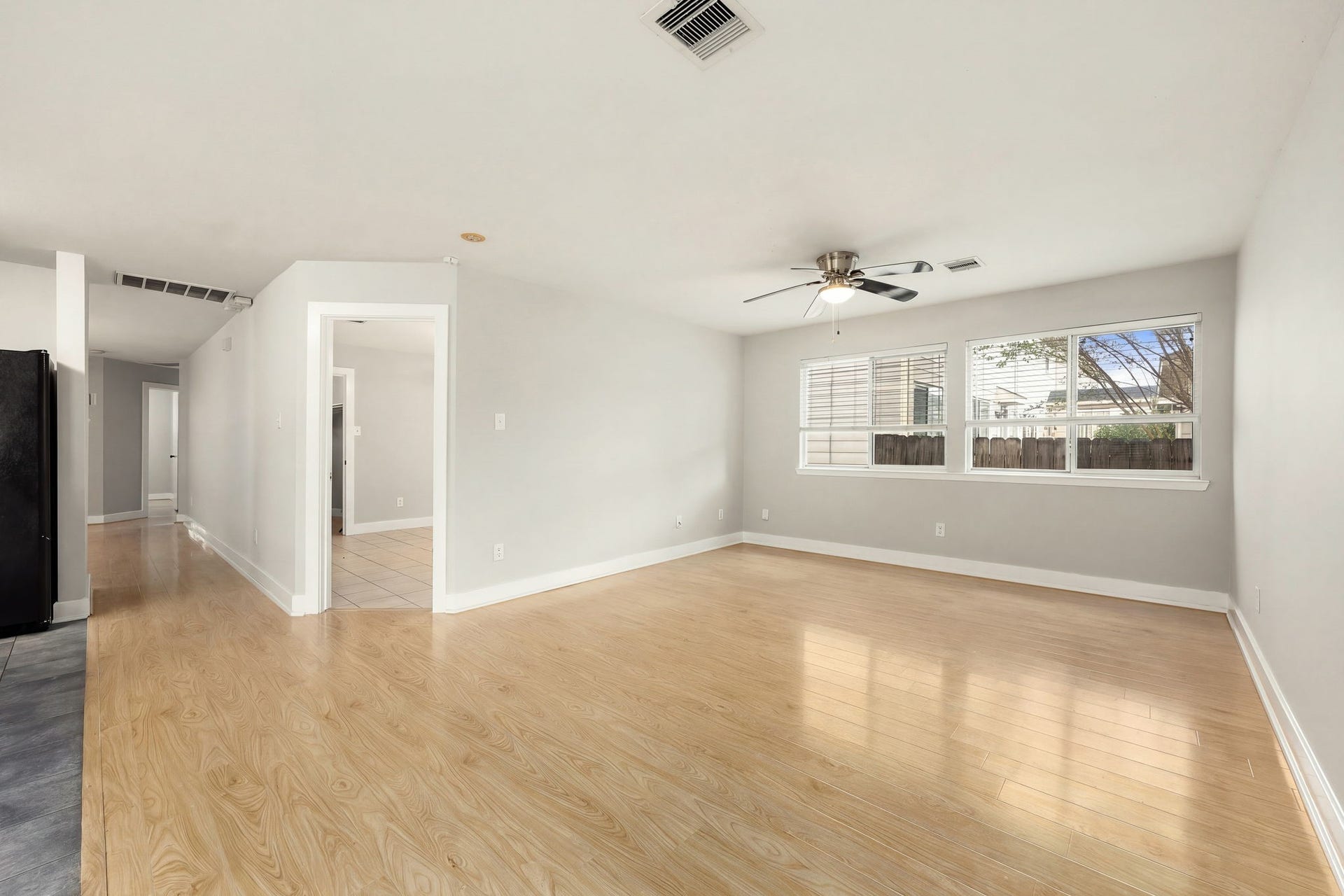 11728 Chanteloup Drive, Houston, TX 77047 11728 Chanteloup Drive, Houston, TX 77047