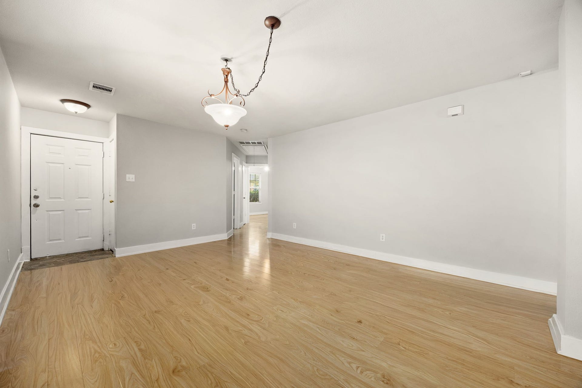 11728 Chanteloup Drive, Houston, TX 77047 11728 Chanteloup Drive, Houston, TX 77047