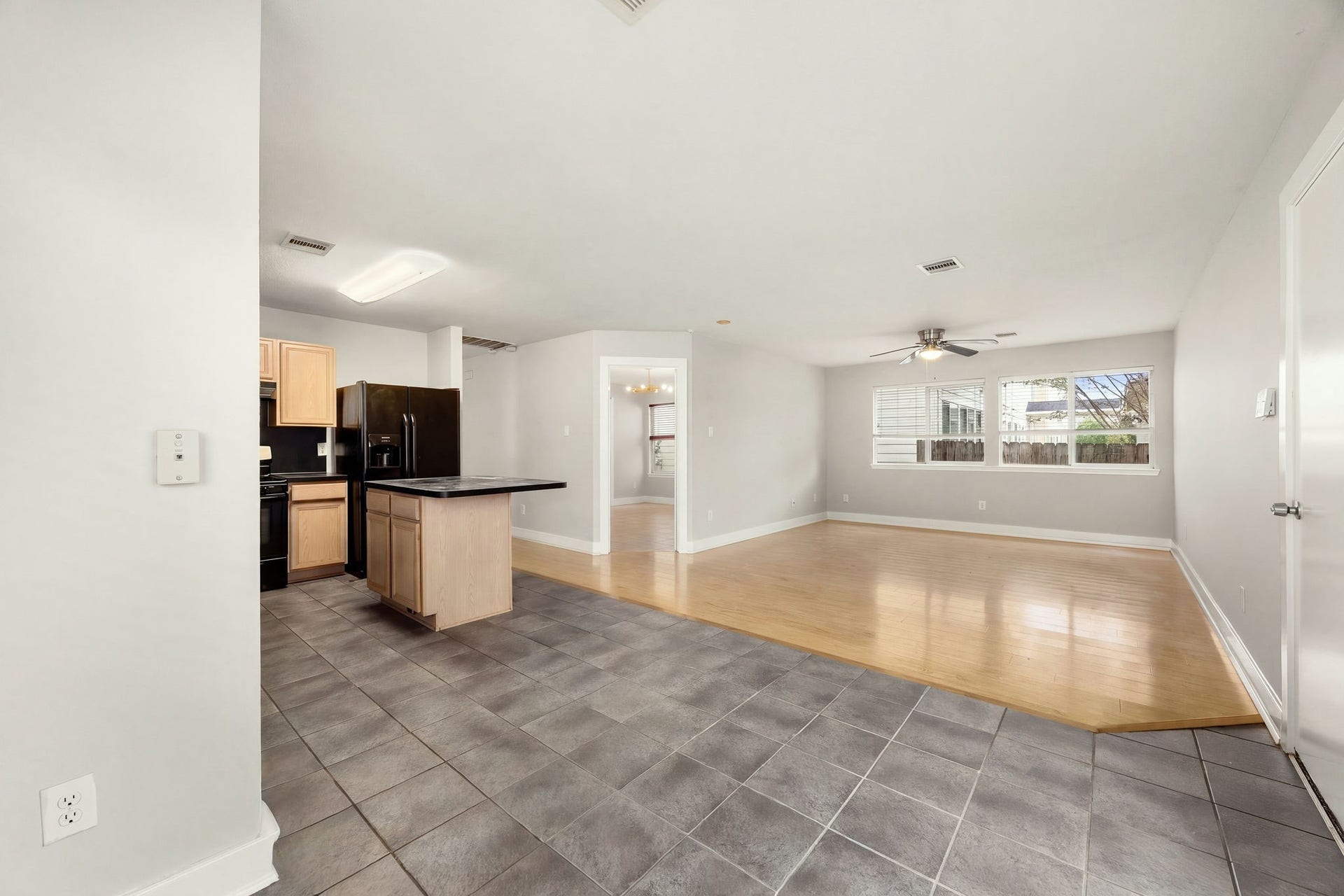 11728 Chanteloup Drive, Houston, TX 77047 11728 Chanteloup Drive, Houston, TX 77047