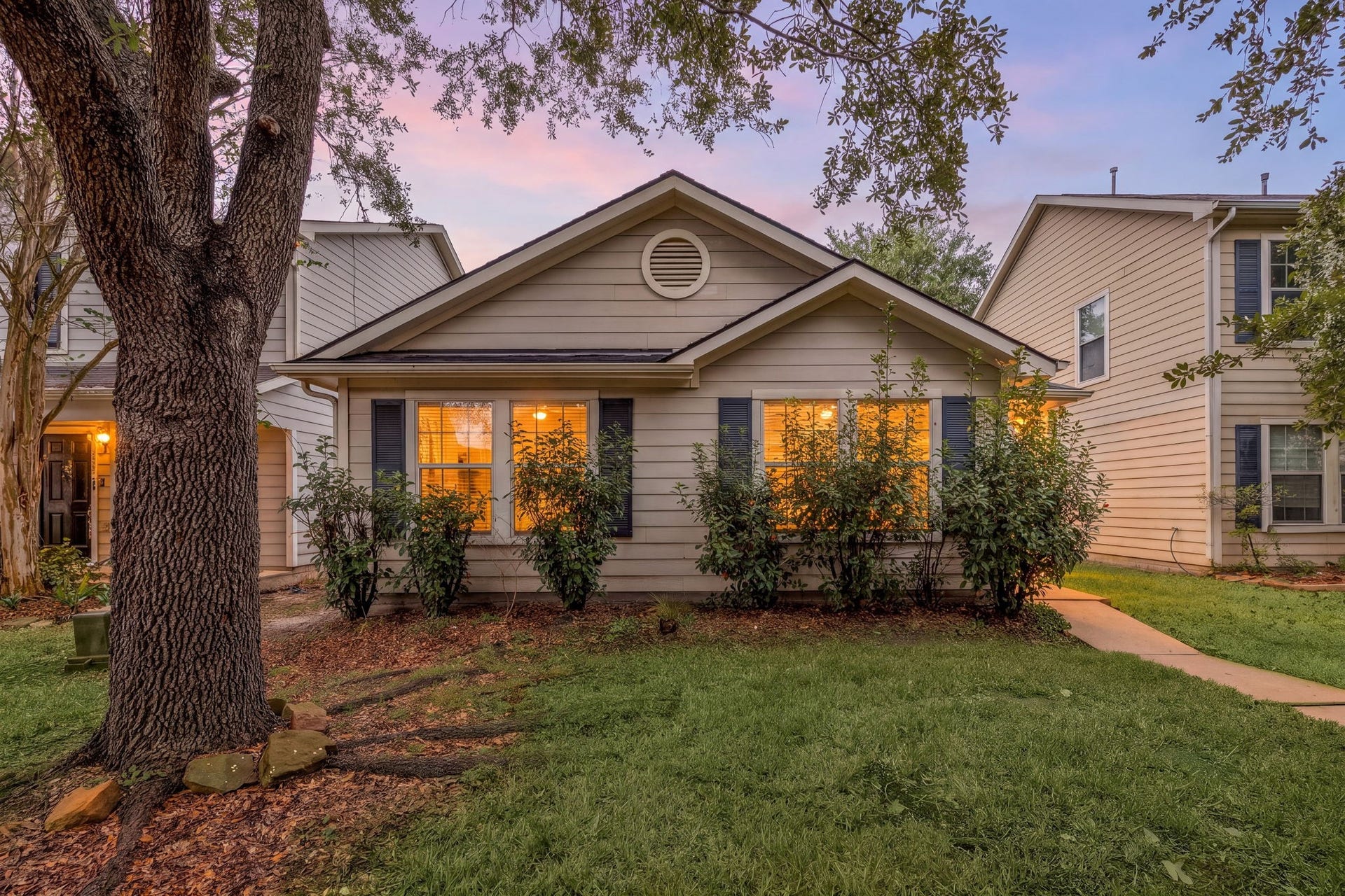 11728 Chanteloup Drive, Houston, TX 77047 11728 Chanteloup Drive, Houston, TX 77047