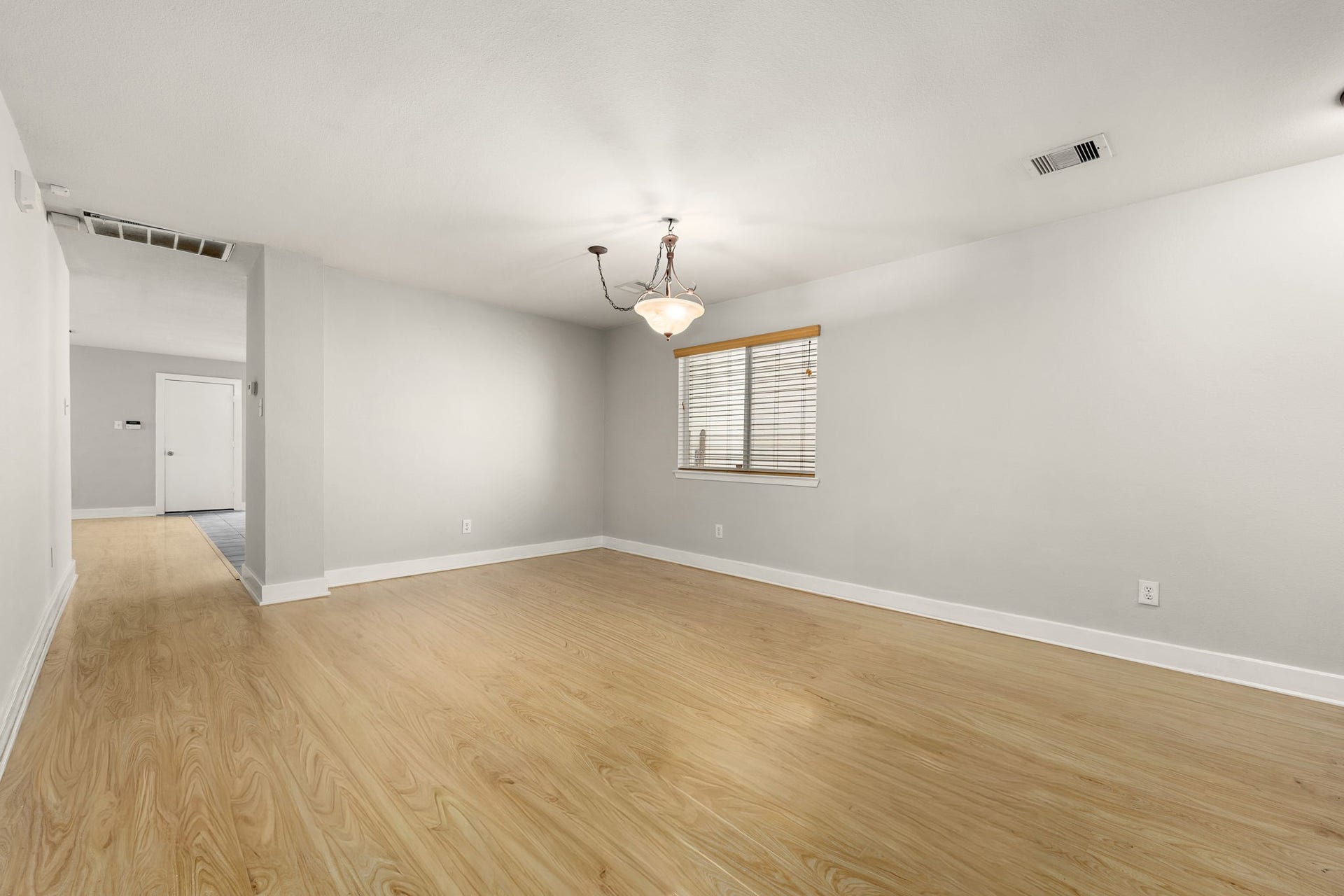 11728 Chanteloup Drive, Houston, TX 77047 11728 Chanteloup Drive, Houston, TX 77047