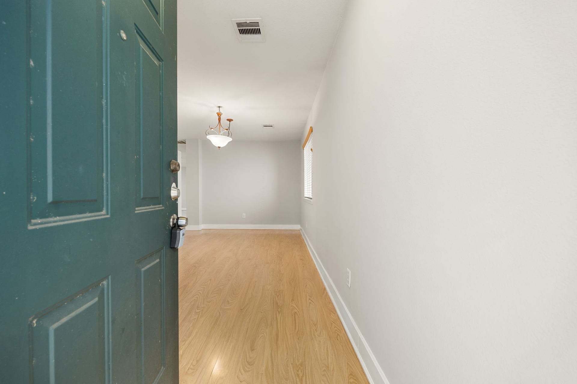 11728 Chanteloup Drive, Houston, TX 77047 11728 Chanteloup Drive, Houston, TX 77047