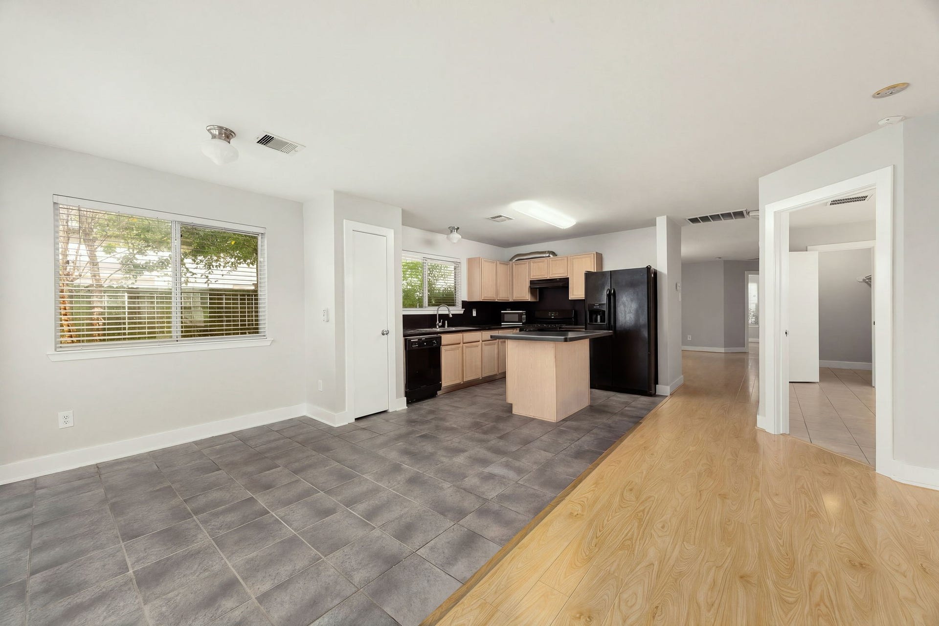 11728 Chanteloup Drive, Houston, TX 77047 11728 Chanteloup Drive, Houston, TX 77047
