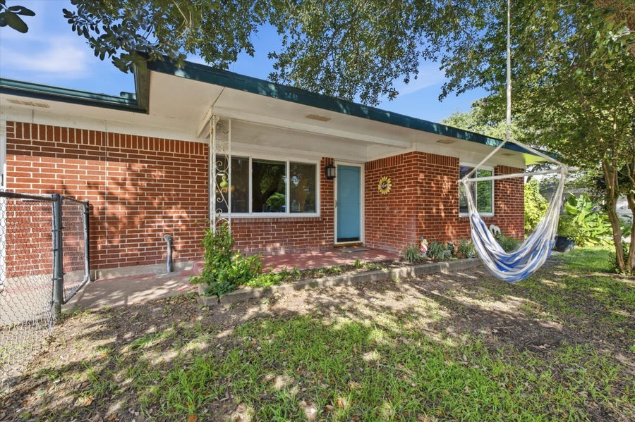 Property photo for 1918 51st Street, Galveston, TX