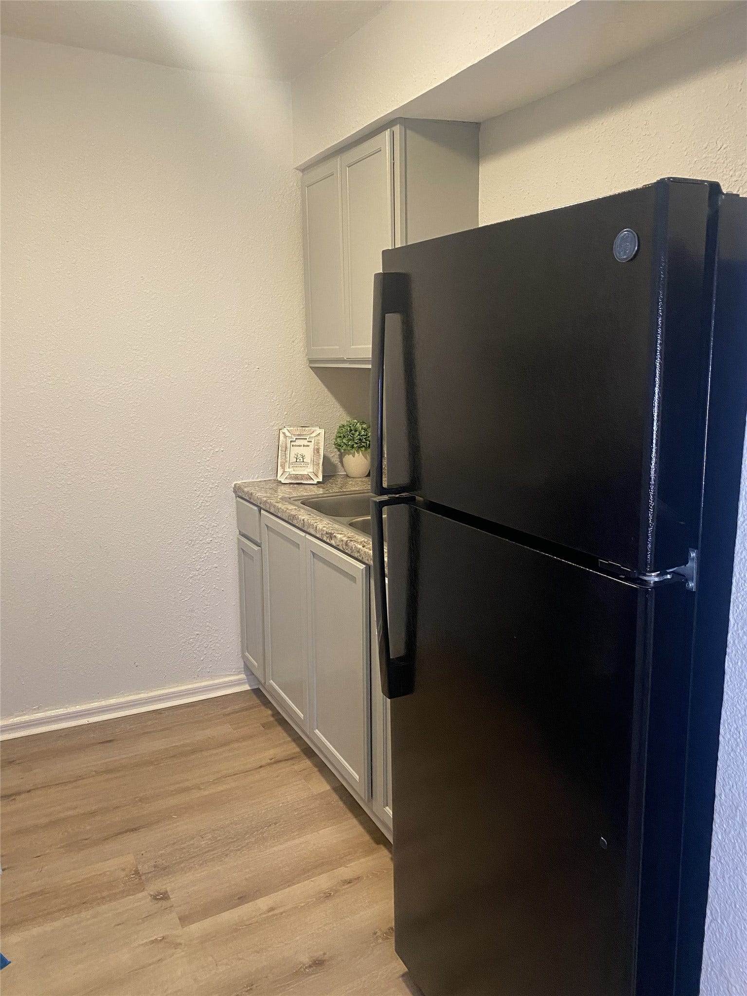 9100 Dodson St, #21, Houston, TX 77093 Refrigerator included. Updated kitchen