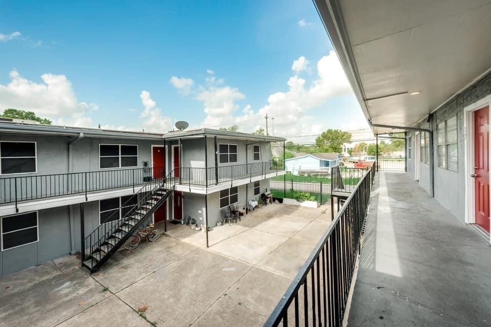 9100 Dodson St, #21, Houston, TX 77093 Small gated community