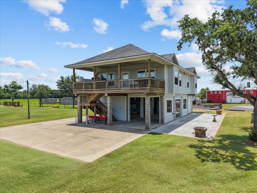 Property photo for 7803 FM 2004, Hitchcock, TX