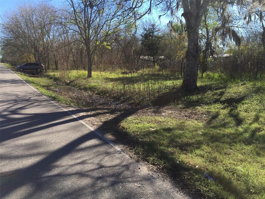 Property photo for 3122 Cr-727, Angleton, TX