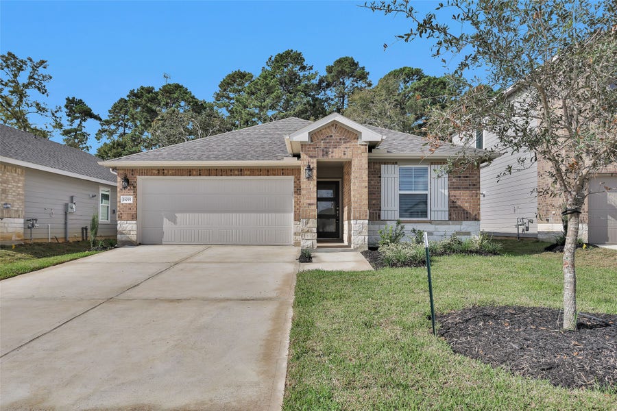Property photo for 18095 Martin Pines Dr, Montgomery, TX