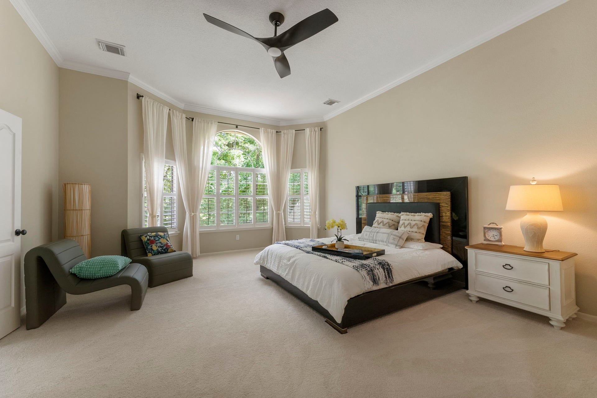 66 Candle Pine Place, The Woodlands, TX 77381