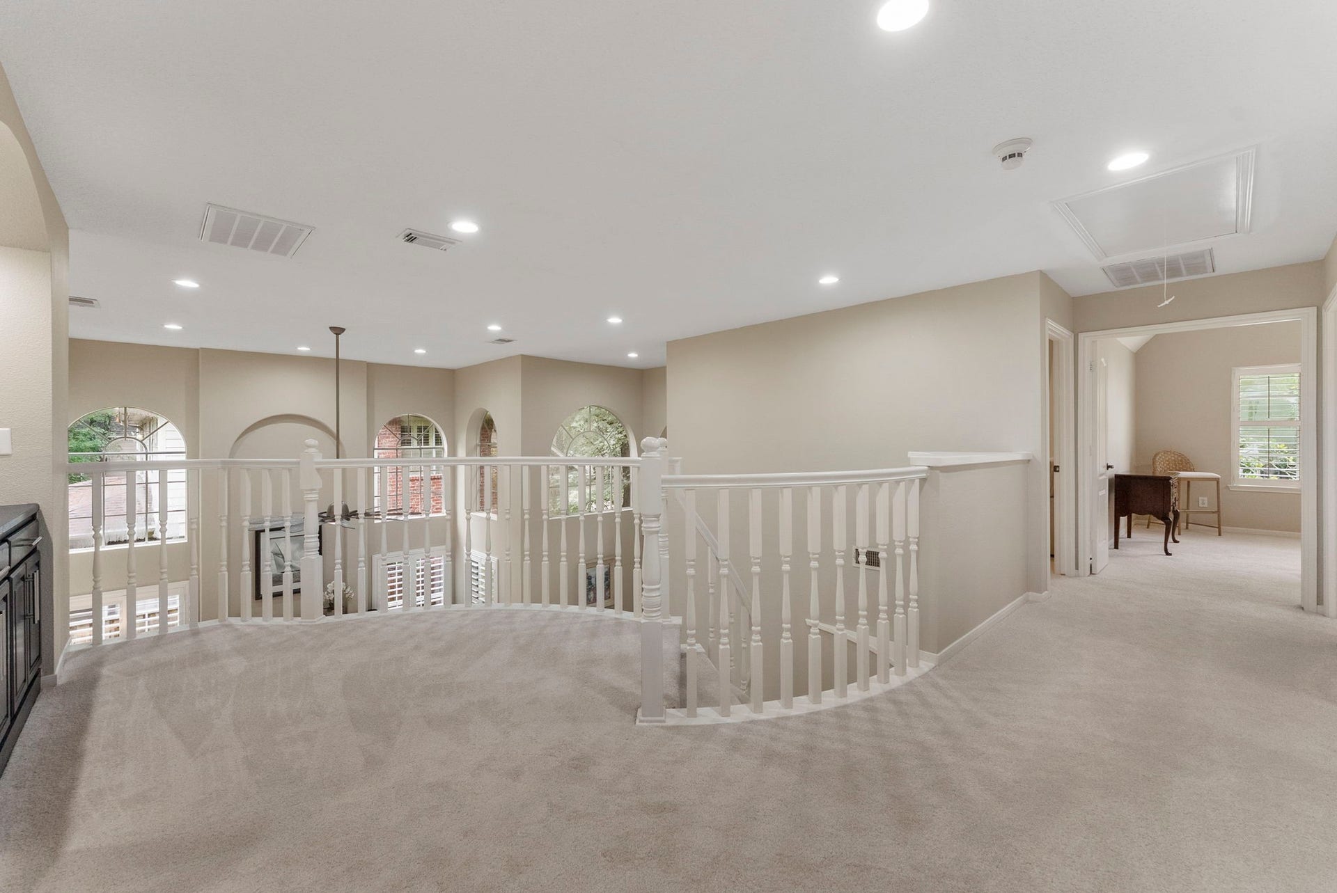 66 Candle Pine Place, The Woodlands, TX 77381