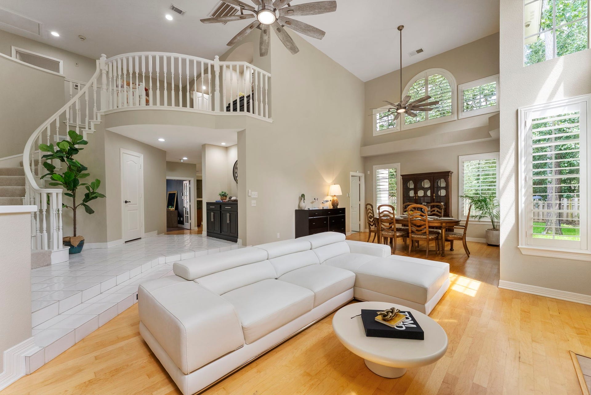 66 Candle Pine Place, The Woodlands, TX 77381