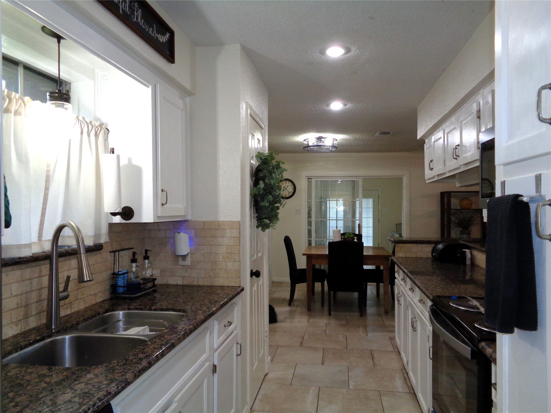 2502 20th Street N, Texas City, TX 77590 2502 20th Street N, Texas City, TX 77590