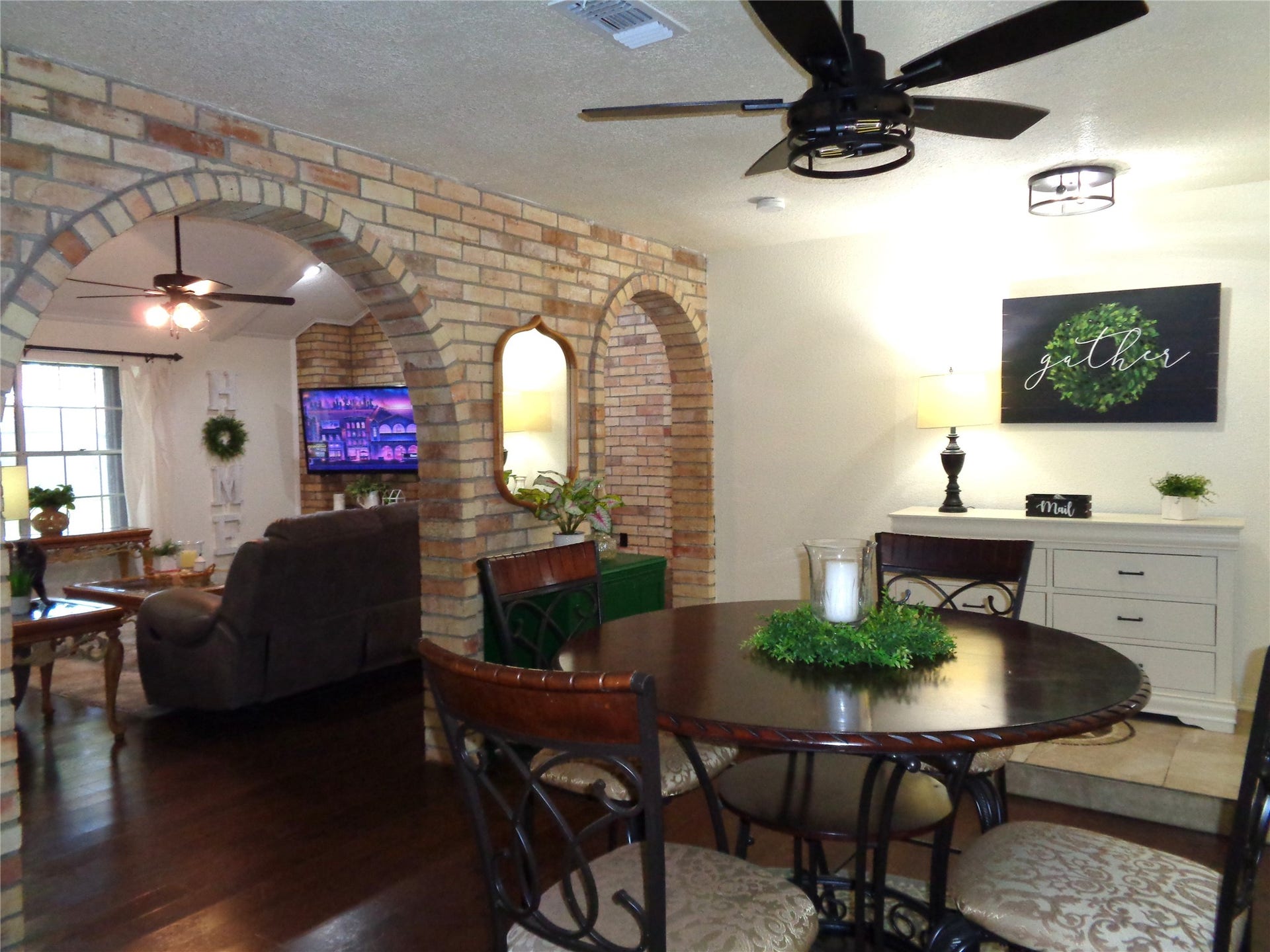 2502 20th Street N, Texas City, TX 77590 2502 20th Street N, Texas City, TX 77590