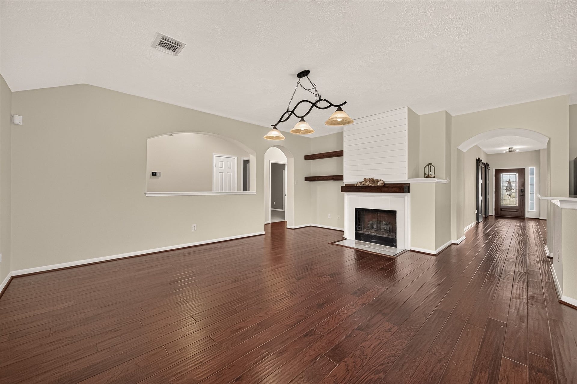 4926 Quiet Canyon Drive, Friendswood, TX 77546 4926 Quiet Canyon Drive, Friendswood, TX 77546