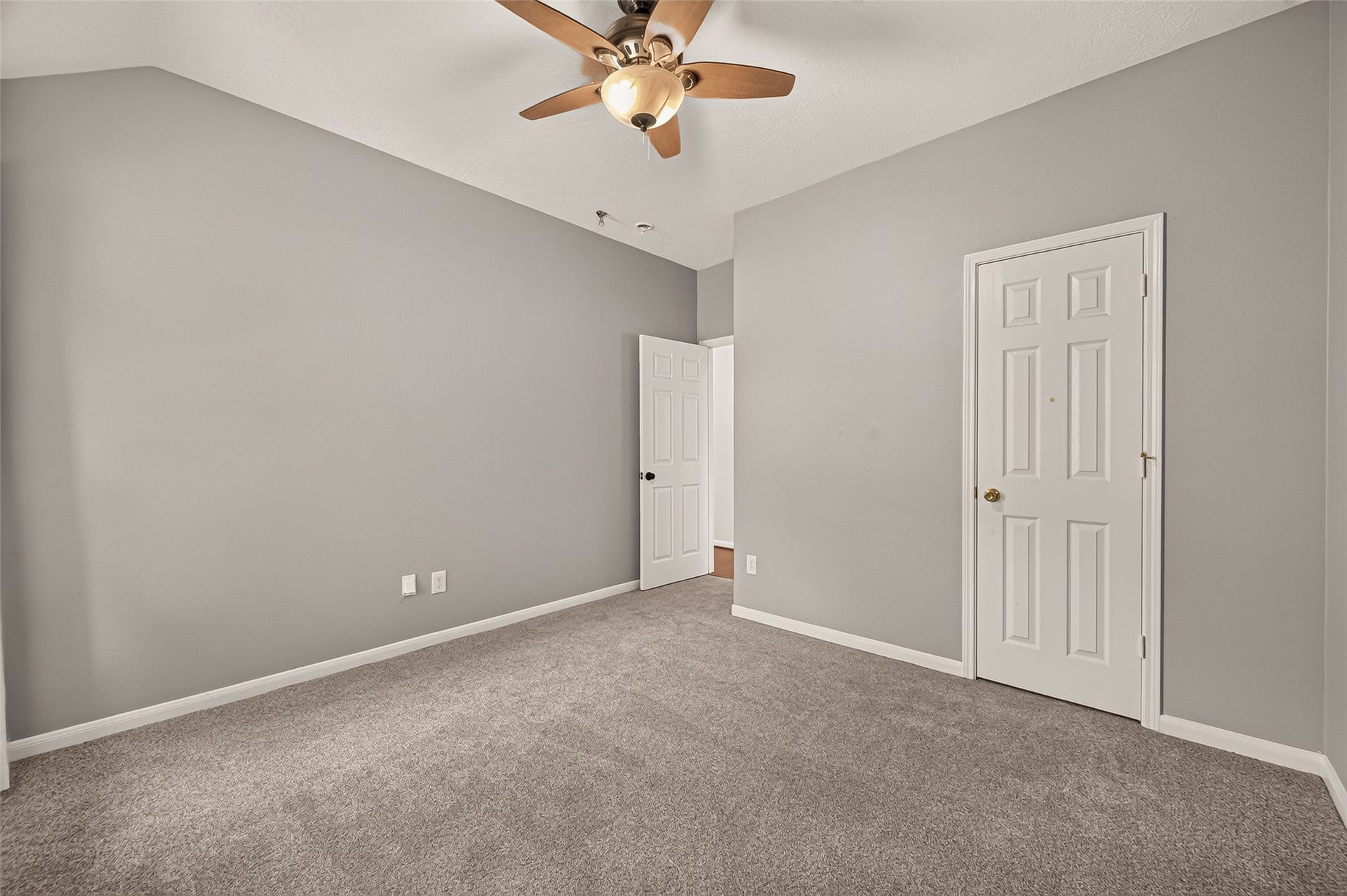 4926 Quiet Canyon Drive, Friendswood, TX 77546 4926 Quiet Canyon Drive, Friendswood, TX 77546