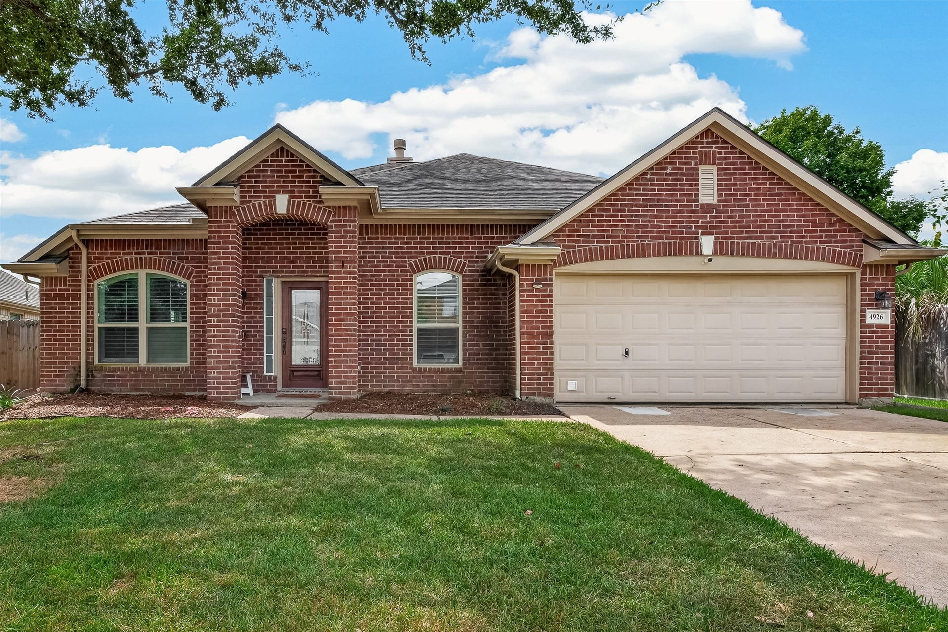 4926 Quiet Canyon Drive, Friendswood, TX 77546 4926 Quiet Canyon Drive, Friendswood, TX 77546