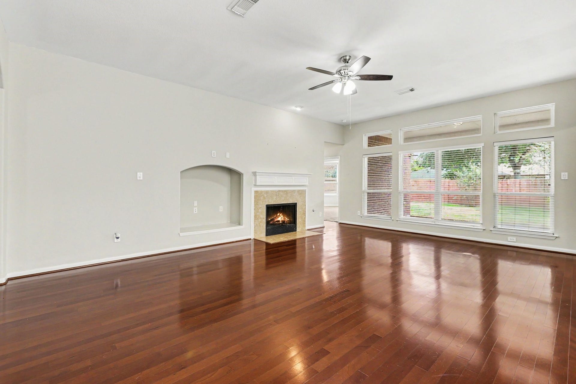 2713 Autumn Falls Drive, Pearland, TX 77584