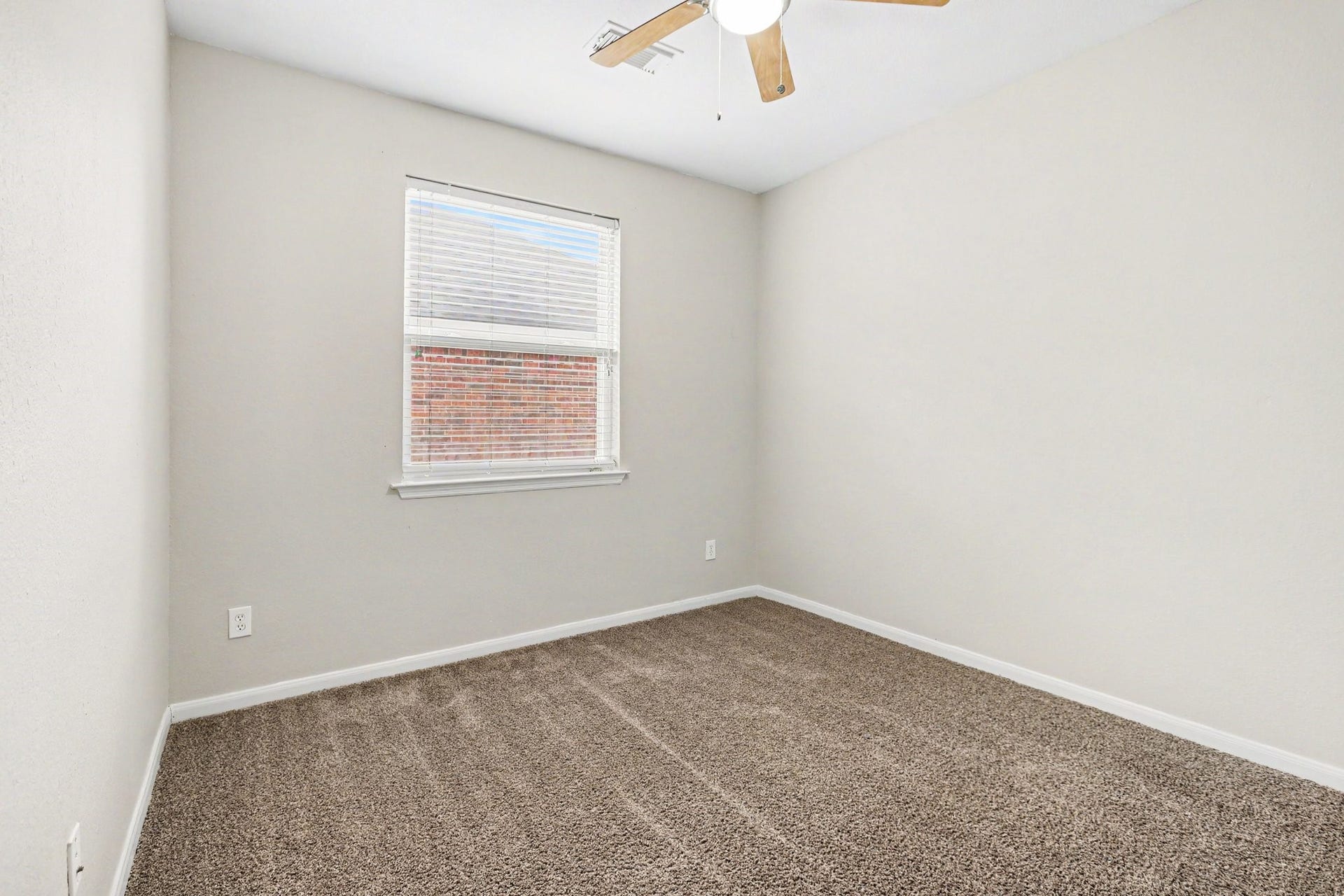 2713 Autumn Falls Drive, Pearland, TX 77584