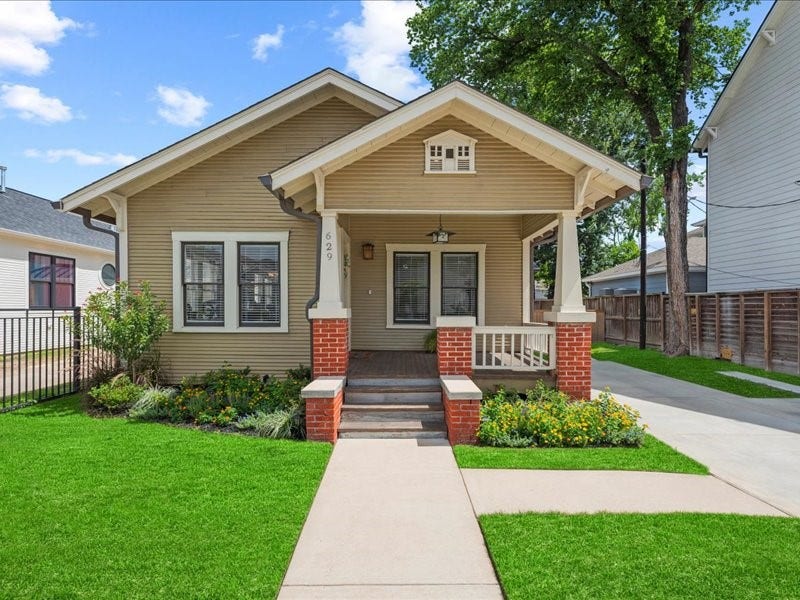 Property photo for 629 E 19th Street, Houston, TX