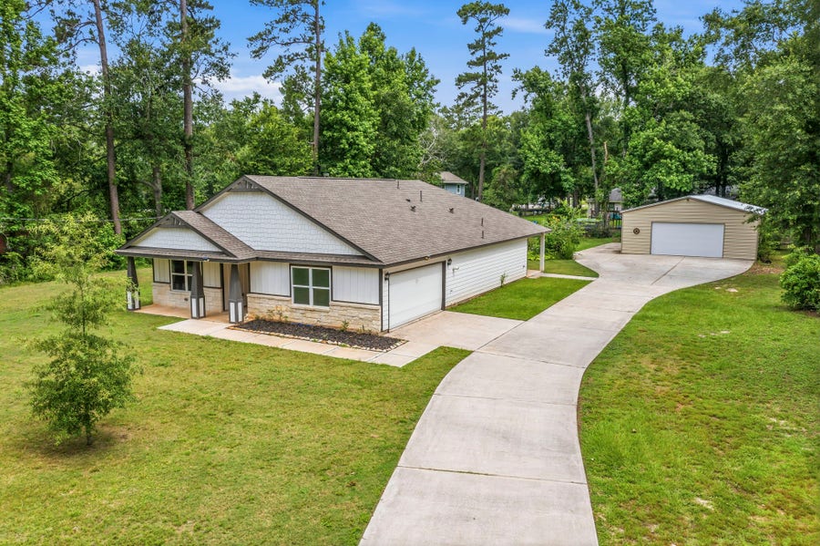 Property photo for 20878 White Oak Lane, Montgomery, TX