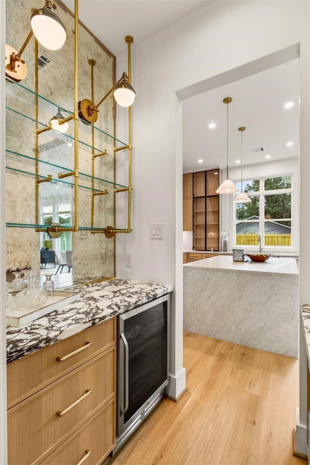 805 Walton Street, Houston, TX 77009