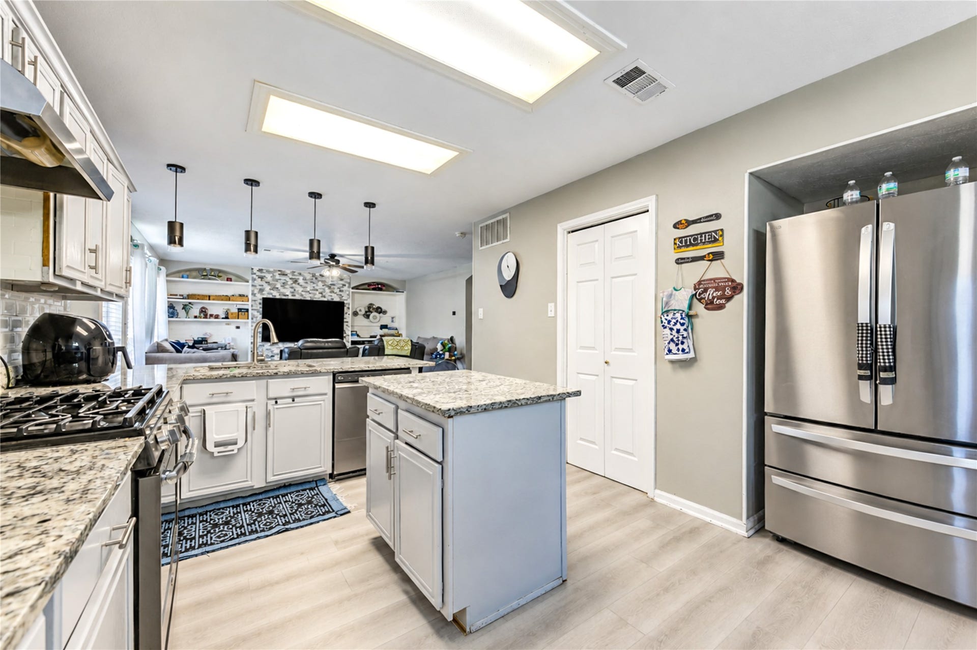 16831 Basewood Court, Sugar Land, TX 77498 16831 Basewood Court, Sugar Land, TX 77498