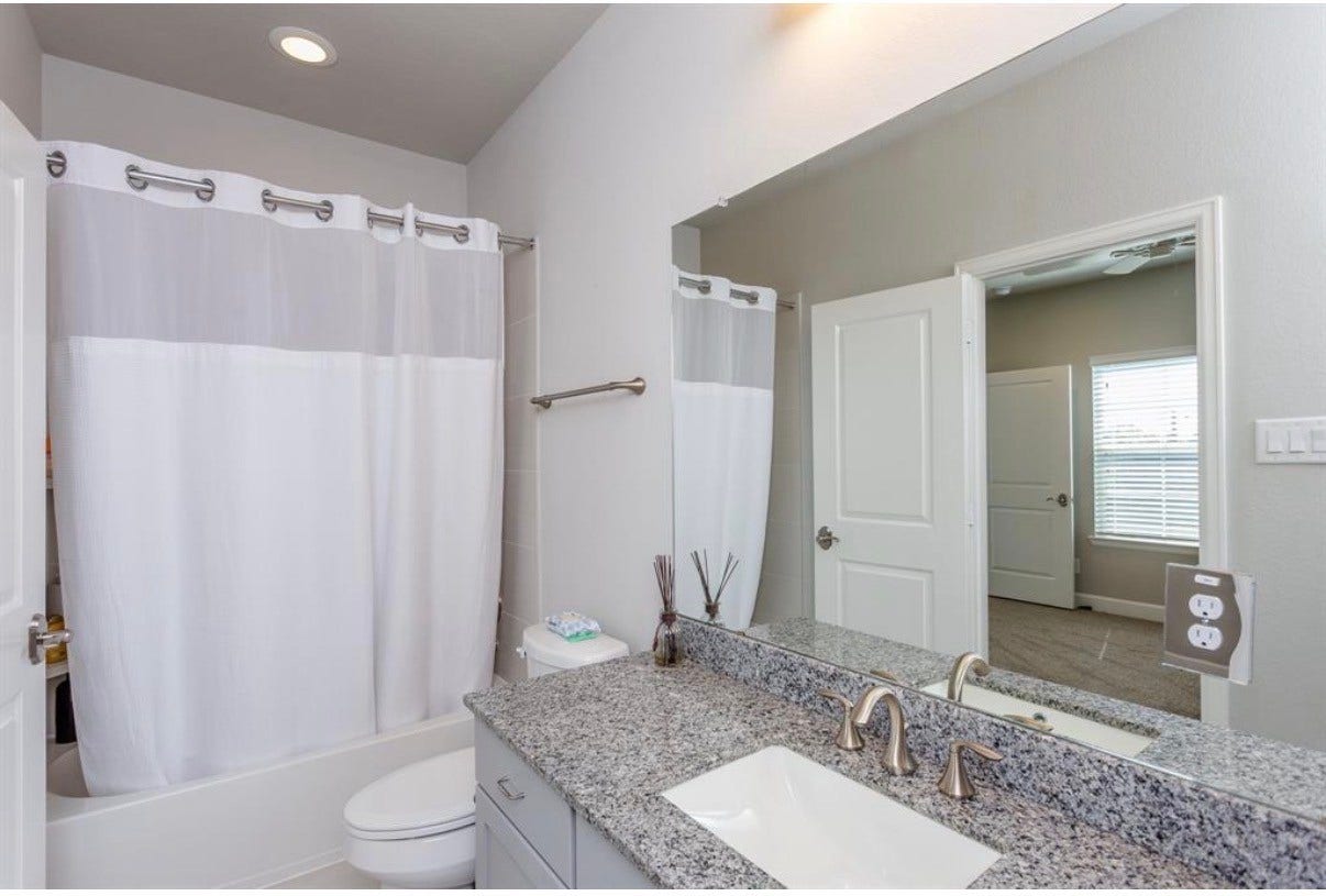1536 Dian Street, #A, Houston, TX 77008 1536 Dian Street, #A, Houston, TX 77008