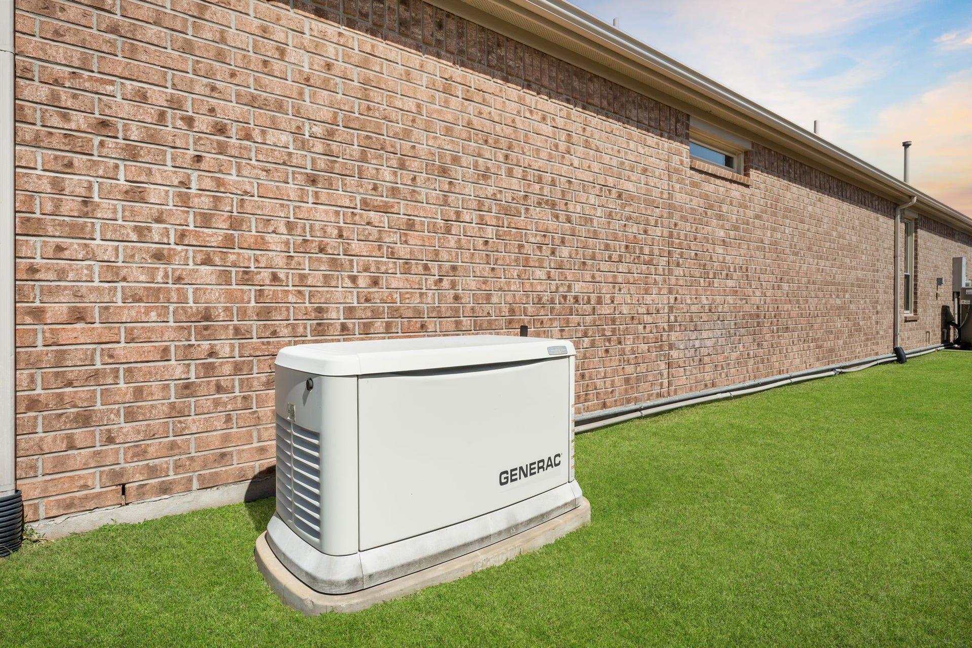 Generator with a transferable warranty. Home has reverse osmosis for drinking water at sink.