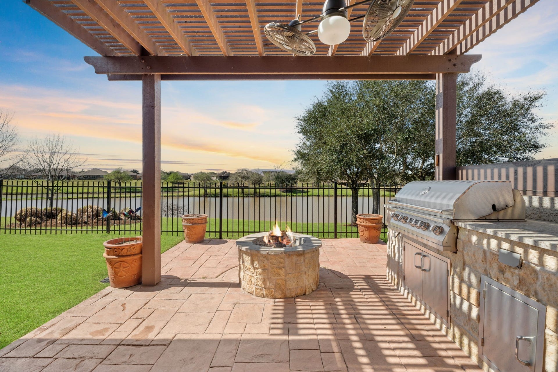 Whether you're a seasoned grill master or simply enjoy cooking the outdoor kitchen provides the perfect setting, offering ample space for food preparation.