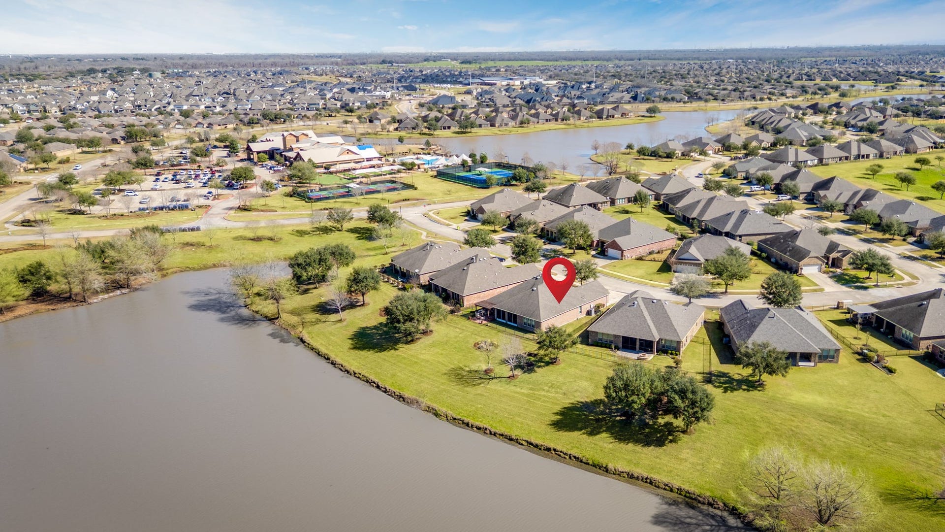 The location doesnt get any better for enjoying the vibrant 55+ active adult lifestyle!