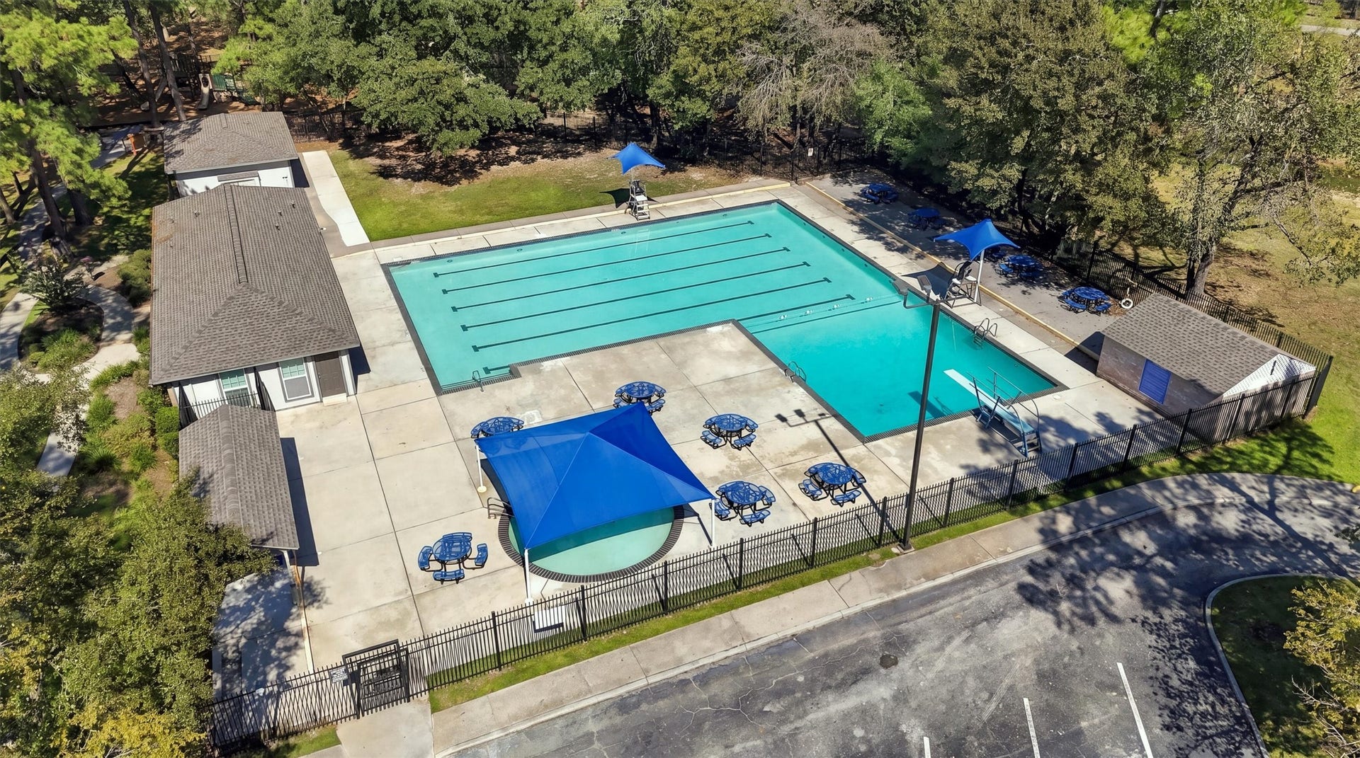 11802 Stillwater Drive, Houston, TX 77070 11802 Stillwater Drive, Houston, TX 77070