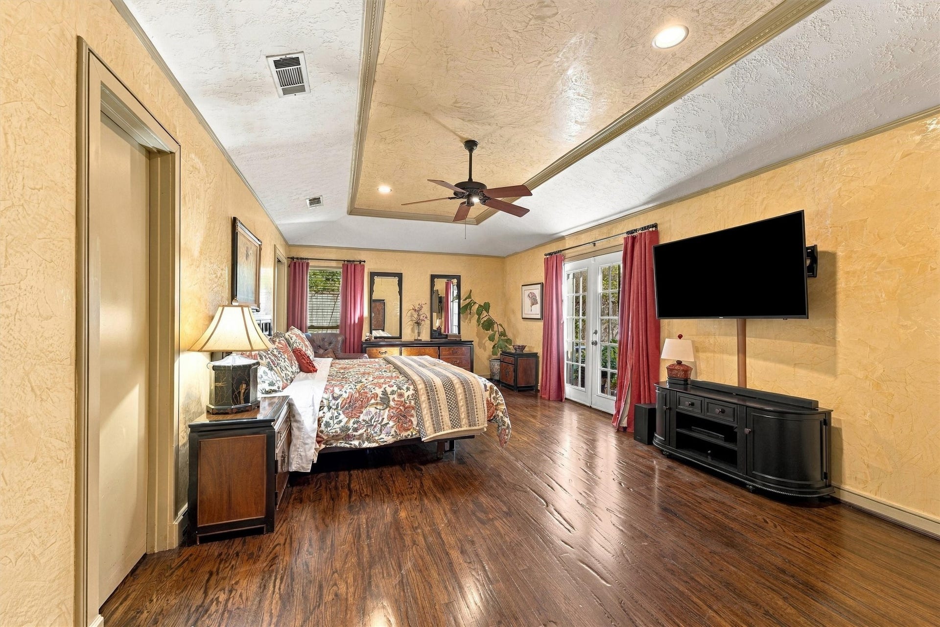 11802 Stillwater Drive, Houston, TX 77070 11802 Stillwater Drive, Houston, TX 77070