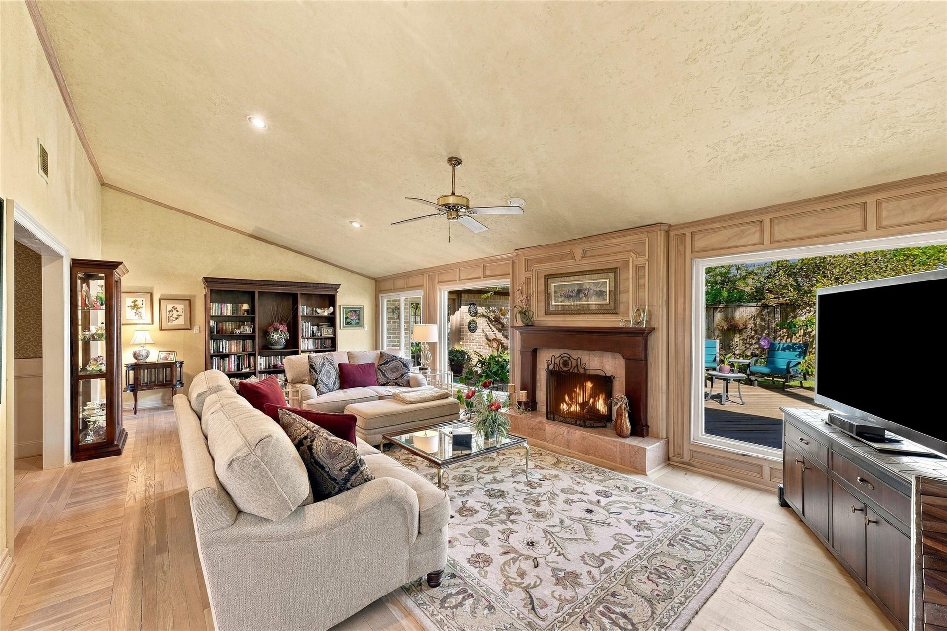 11802 Stillwater Drive, Houston, TX 77070 11802 Stillwater Drive, Houston, TX 77070