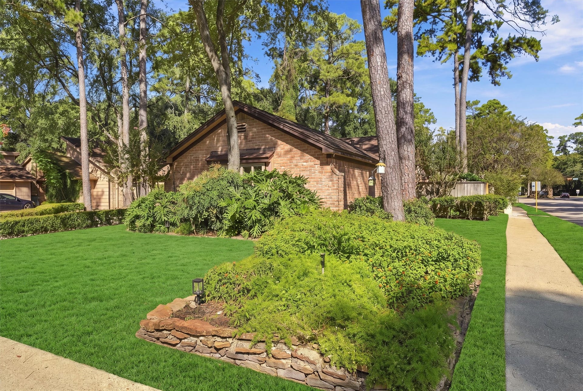 11802 Stillwater Drive, Houston, TX 77070 11802 Stillwater Drive, Houston, TX 77070