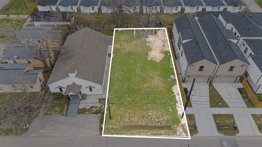 Property photo for 0 Nichols, Houston, TX
