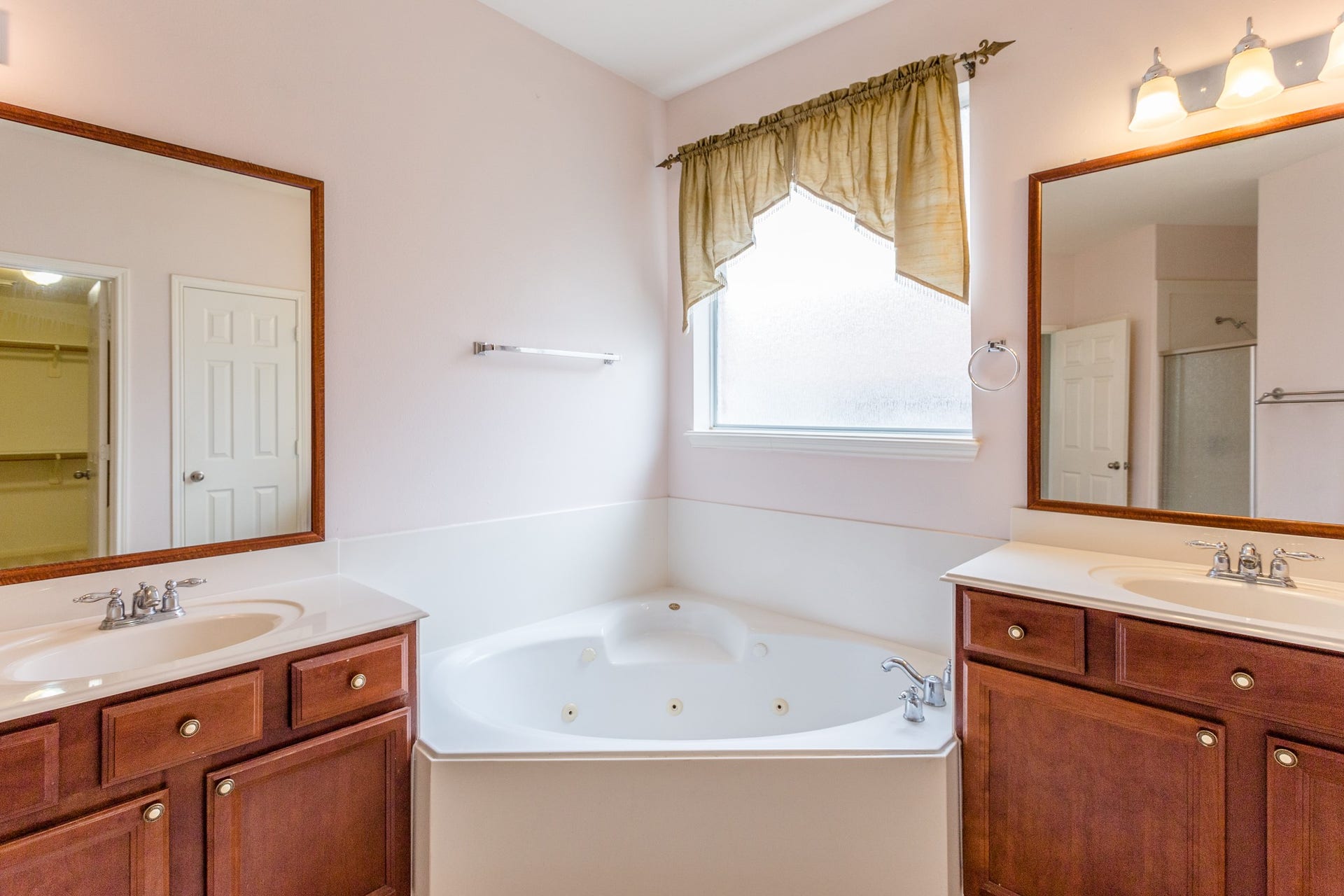 3107 Rosholt Drive, Spring, TX 77386